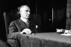 Mustafa-Kemal-Ataturk-Fotograflari244-berinergin.com